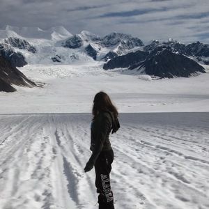 Meet your Posher, Jillian